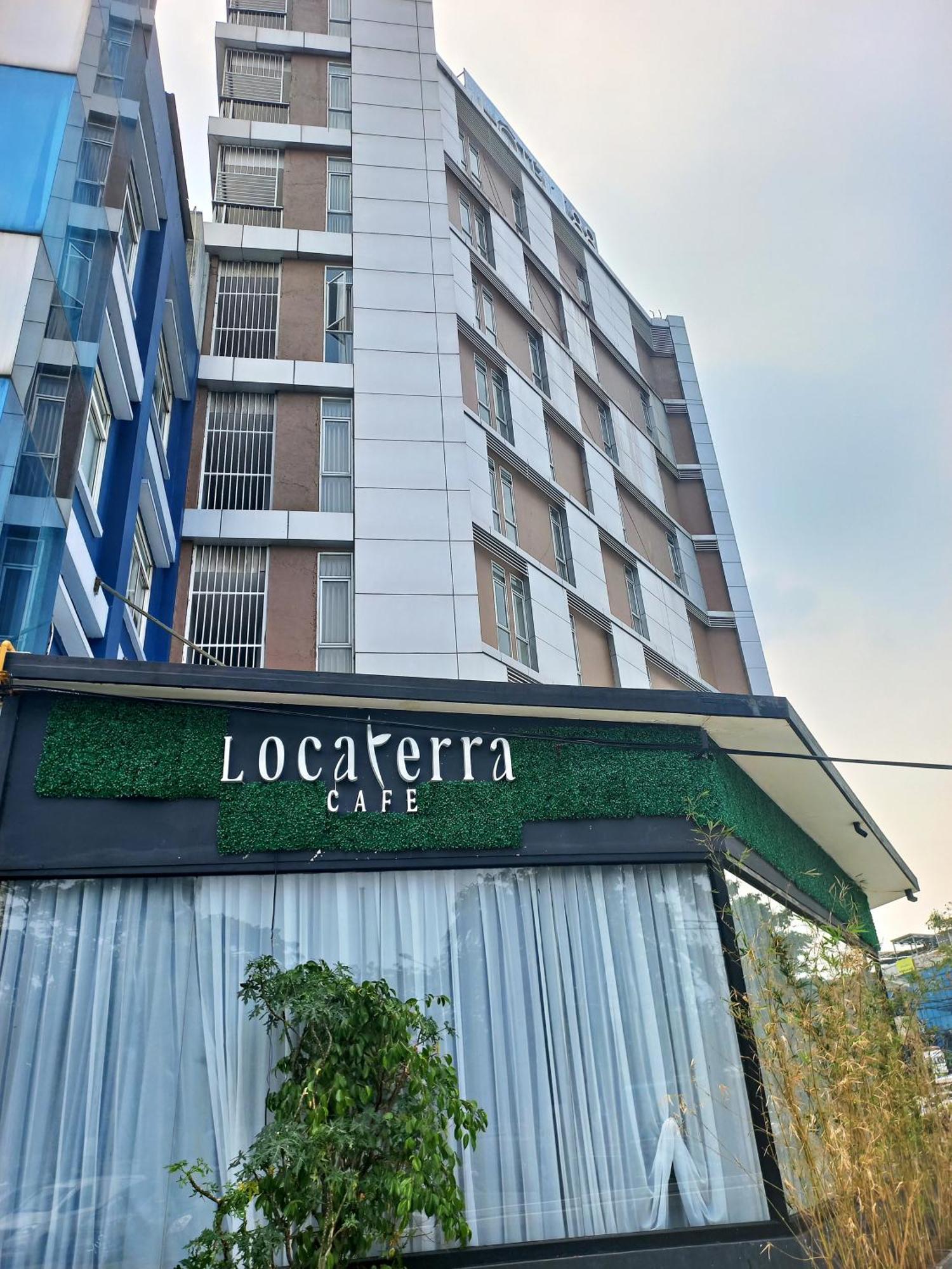 Hotel 88 Kedoya Yakarta Exterior foto